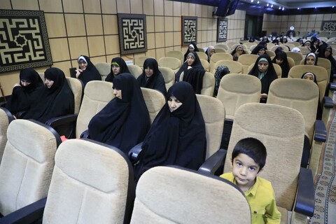 مراسم تجلیل از اساتید حوزه علمیه شهرستان بیرجند