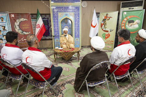 دیدار آیت الله ناصری با اعضای جمعیت هلال احمر یزد
