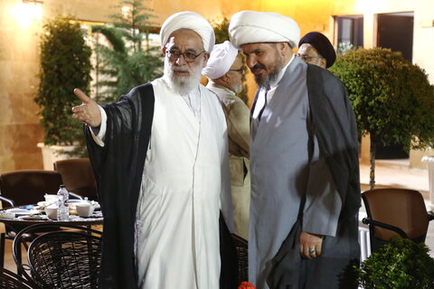 تصاویر/ دیدار صمیمی مسئولان ستاد برگزاری همایش یکصدمین سالگشت بازتأسیس حوزه علمیه قم با مهمانان خارجی همایش