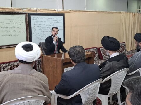 تصاویر/ جشن میلاد امام رضا(ع)از طرف نماینده مقام معظم رهبری در منطقه کاشان