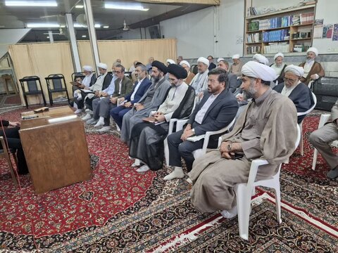 تصاویر/ جشن میلاد امام رضا(ع)از طرف نماینده مقام معظم رهبری در منطقه کاشان