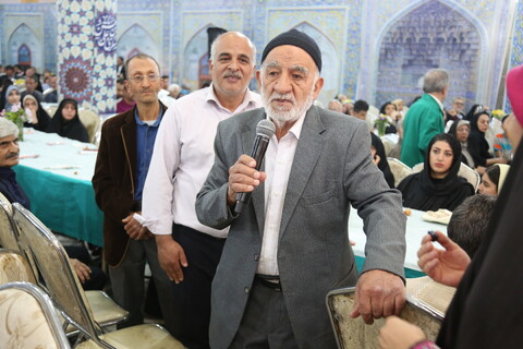 تصاویر / تجلیل از هنرمندان حرم رضوی در اصفهان