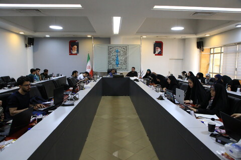 تصاویر / رویداد طراحی تمبر تخته فولاد اصفهان