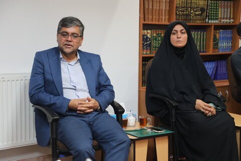 تصاویر/ دیدار مدیرکل جدید انتقال خون استان سمنان با نماینده ولی فقیه در استان