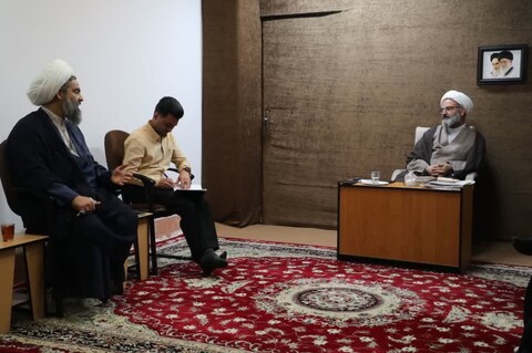 تصاویر/ دیدار مدیرکل جدید انتقال خون استان سمنان با نماینده ولی فقیه در استان