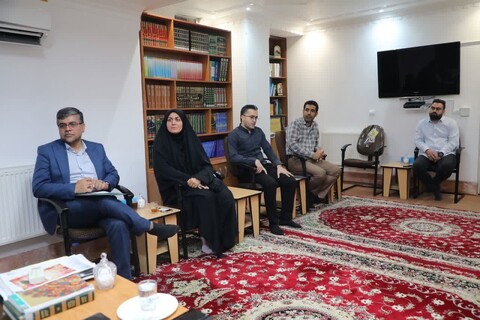 تصاویر/ دیدار مدیرکل جدید انتقال خون استان سمنان با نماینده ولی فقیه در استان