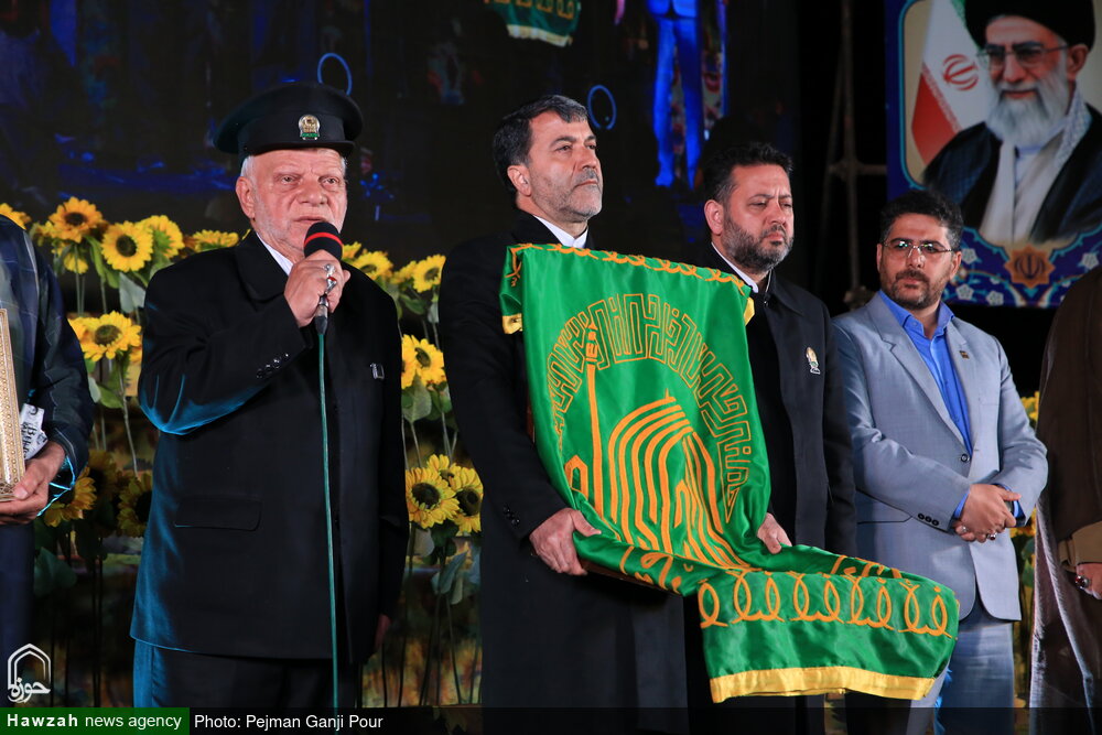 تصاویر / جشن بزرگ زیر سایه خورشید در بهارستان اصفهان