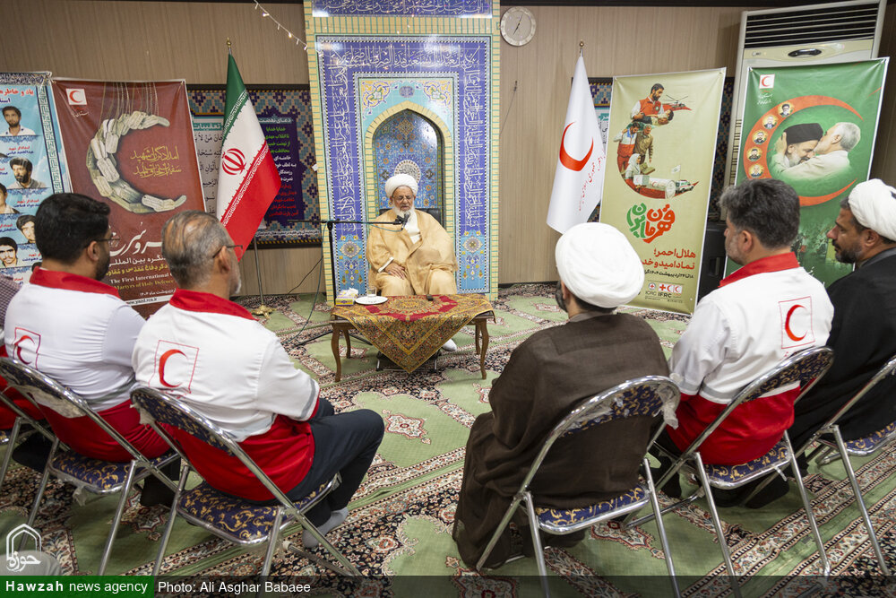 تصاویر/ دیدار آیت الله ناصری با اعضای جمعیت هلال احمر یزد