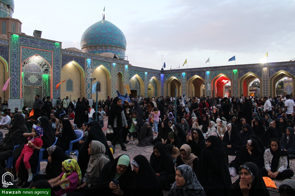 فیلم| تعویض پرچم گنبد حرم ابناء امام موسی بن جعفر(ع) شهر جوپار