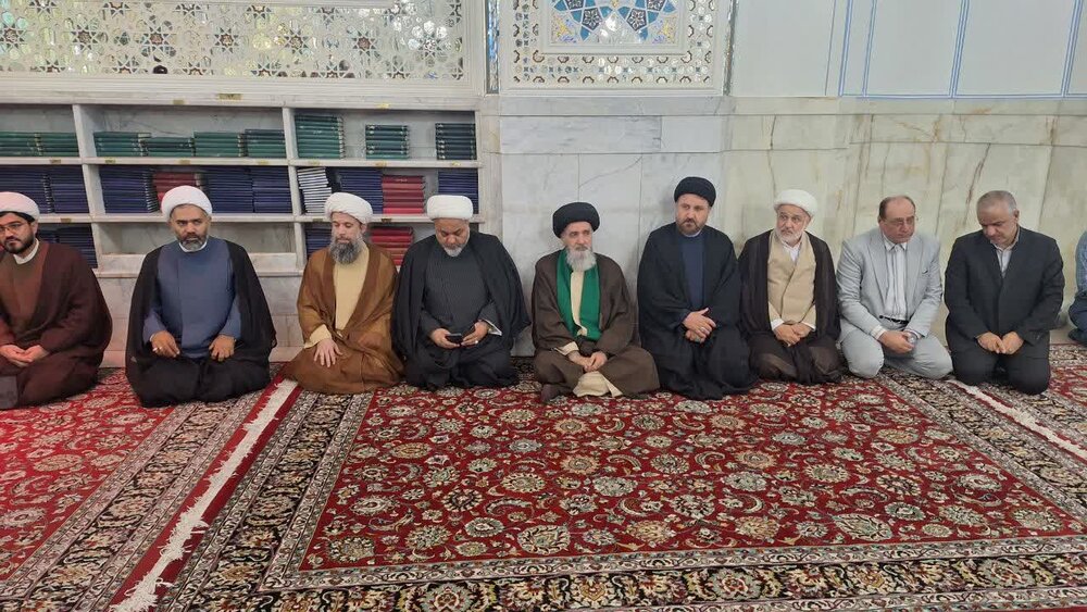 مراسم گرامیداشت سالگرد شهادت رئیس‌جمهورحضور مسئولان وزارت دفاع در جوار بارگاه منور رضوی