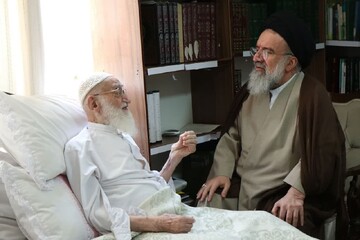 عیادت آیت الله خاتمی از آیت الله العظمی نوری همدانی