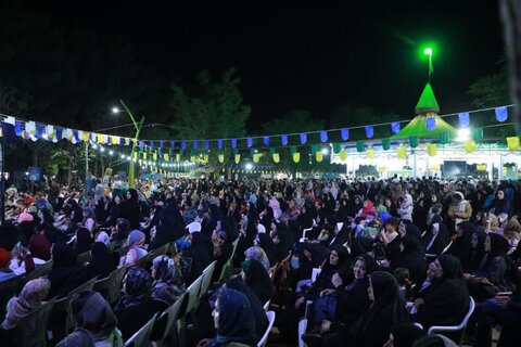 تصاویر/ ایستگاه پایانی شادیانه «ایرانِ امام رضا»در کاشان