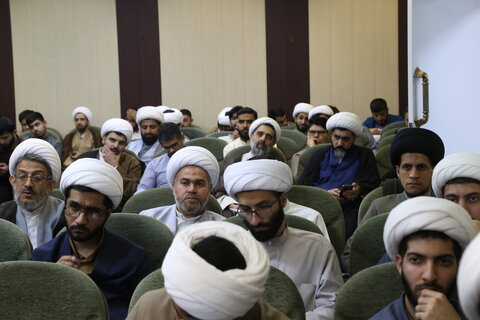 تصاویر/ دوره روش تدبر در قرآن ویژه طلاب حوزه علمیه خوزستان برگزار شد