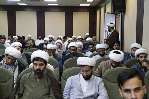 تصاویر/ دوره روش تدبر در قرآن ویژه طلاب حوزه علمیه خوزستان برگزار شد