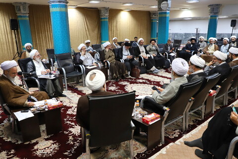 تصاویر/ جلسه شورای معاونان مرکز مدیریت حوزه با حضور آیت‌الله اعرافی‌