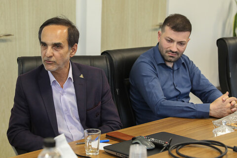 تصاویر /  اعضای بنیاد غدیر در استان قزوین با نماینده ولی فقیه در استان قزوین