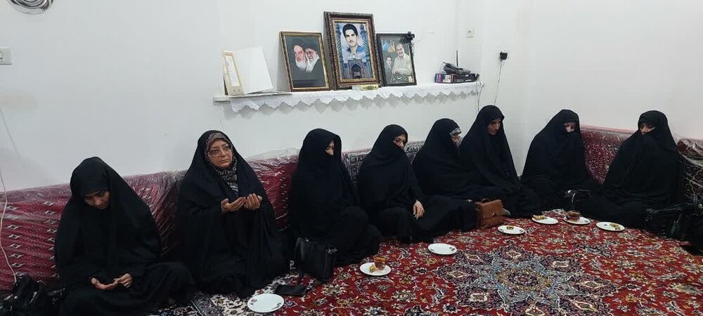 دیدار خادمیاران رضوی آران وبیدگل با خانوادی شهید جاویدالاثر سید ماشاالله هاشمی+عکس