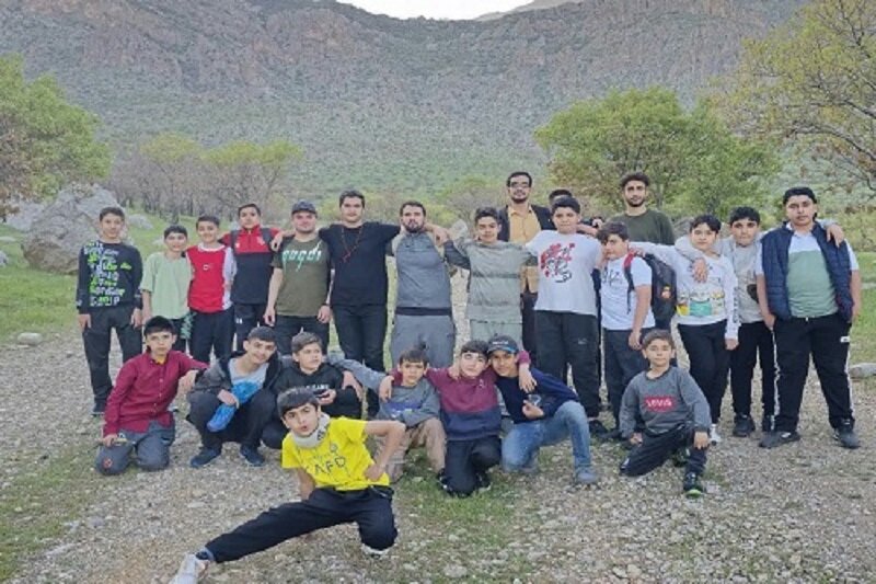 تلفیق آموزههای اخلاقی با برنامههای شاد در اردوی نوجوانان مسجدی+تصاویر