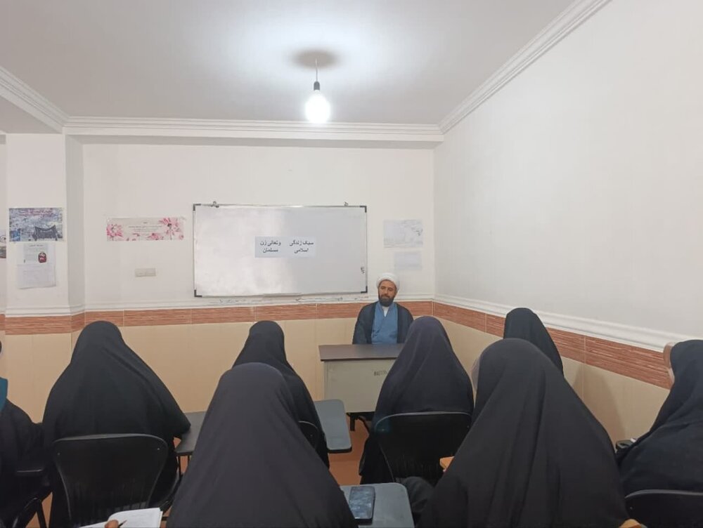 खुदा की मखलूक की सहायता करना इबादत का सबसे बड़ा काम है