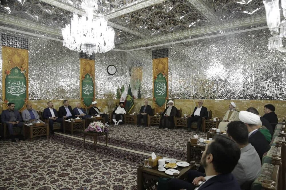 متولی العتبة الرضوية: تعاون العتبات المقدسة يساهم في تحسين الخدمات المقدمة للزائرين ونشر تعاليم أهل البيت (ع) متولی العتبة الرضوية: تعاون العتبات المقدسة يساهم في تحسين الخدمات المقدمة للزائرين ونشر تعاليم أهل البيت (ع)