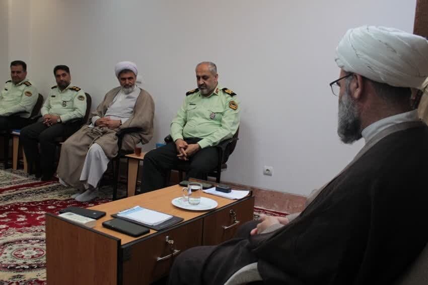 انتظامی سمنان، آماده خدمت رسانی به مردم است