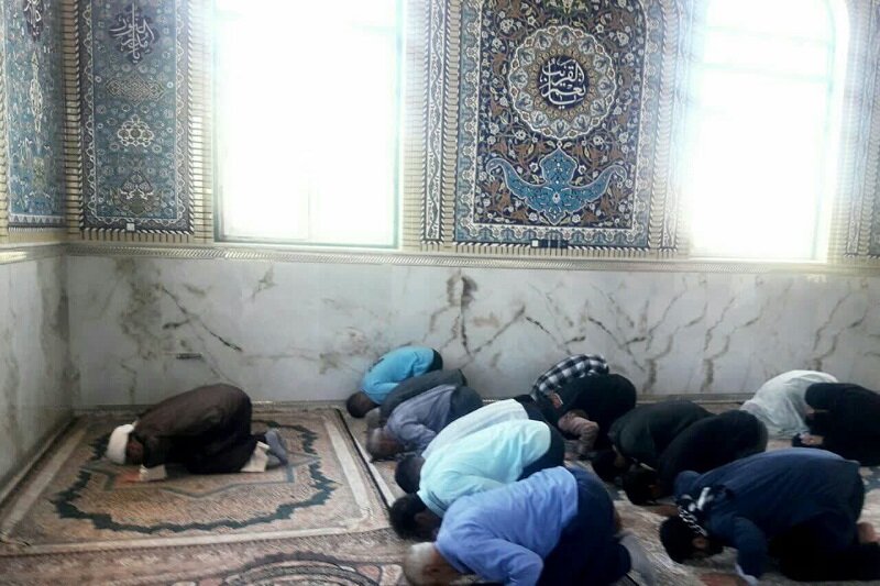 اردوی زیارتی یکروزه مسجدیهای هرسین به مناسبت دهه کرامت+عکس