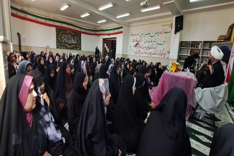 اهل بیت علیهمالسلام مظاهر اسماء و صفات الهی هستند+ تصاویر