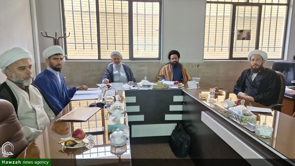 پایان‌نامه «نقش حجاب در امنیت فردی و اجتماعی از منظر قرآن» دفاع شد