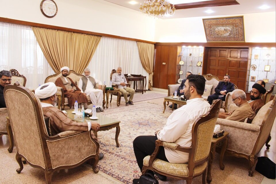علامہ شبیر حسن میثمی کی اعلی سطحی وفد کے ہمراہ ایرانی قونصلیٹ کراچی آمد/ قونصلیٹ جنرل سے ملاقات