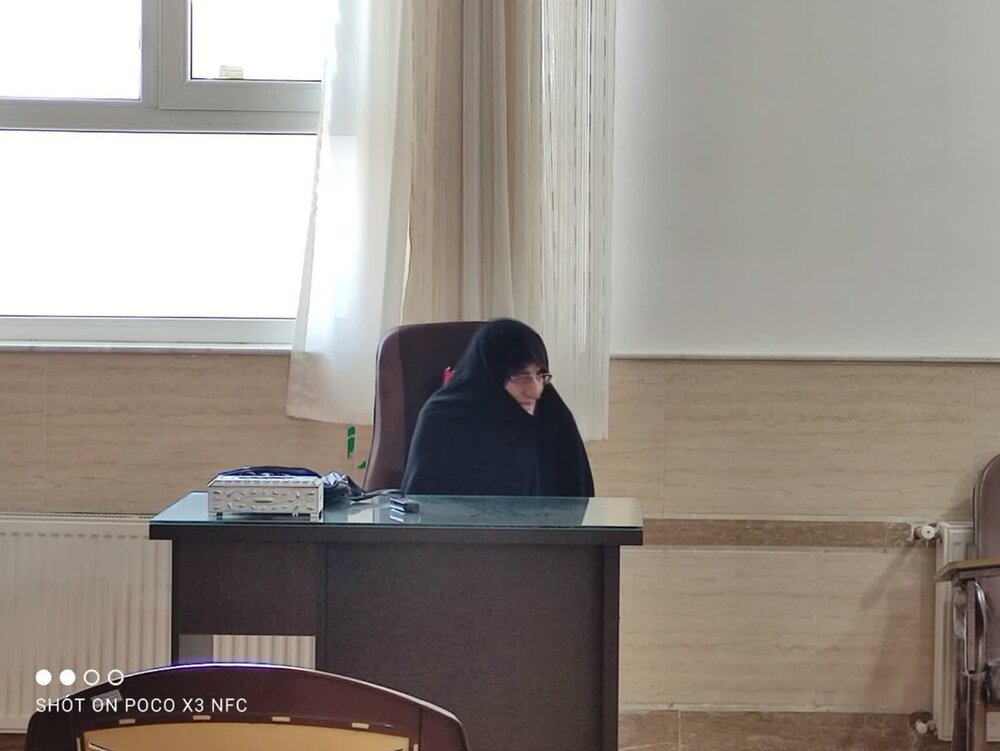 حال و هوای معنوی در مدرسه علمیه حضرت زهرا(س) میبد با حضور خدام رضوی در جشن مادر دختری