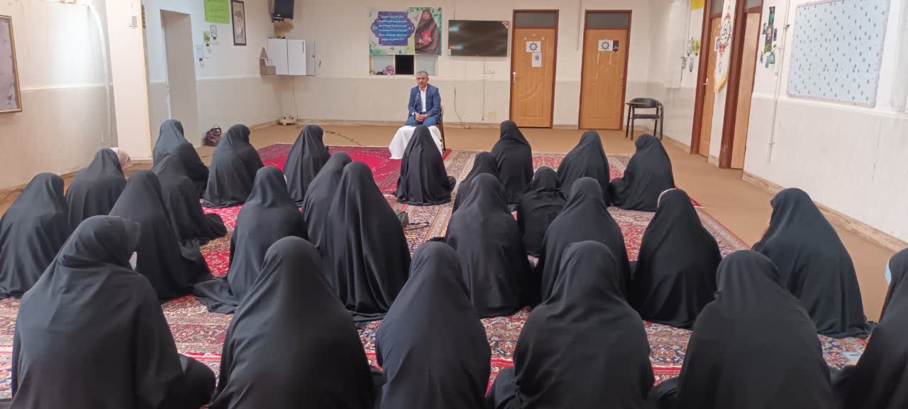 نشست بصیرتی بامحوریت «مذاکرات ایران و آمریکا» در مدرسه علمیه فاطمه الزهراء(س) اهواز