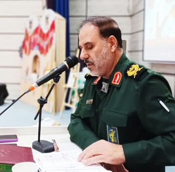 آمریکا جز با زبان زور و اقتدار نظامی، قابل مهار نیست