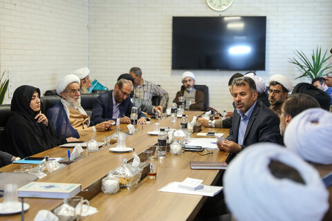 تصاویر /  جلسه شورای توسعه قرآنی استان قزوین برگزارشد