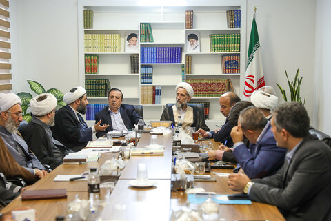 تصاویر /  جلسه شورای توسعه قرآنی استان قزوین برگزارشد