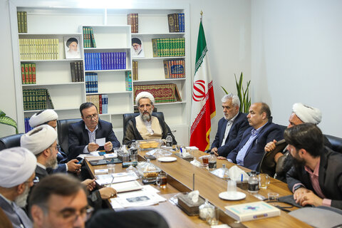 تصاویر /  جلسه شورای توسعه قرآنی استان قزوین برگزارشد