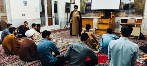 تصاویر کارگاه آموزشی مهدویت در بروجرد