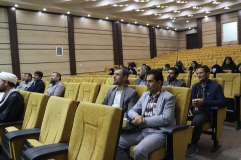 تصاویر/ «همایش خانواده مهدوی» در مدرسه علمیه امام خامنه‌ای ارومیه