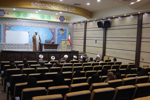 تصاویر/ «همایش خانواده مهدوی» در مدرسه علمیه امام خامنه‌ای ارومیه