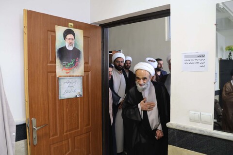 بازدید جمعی از شورای عالی حوزه علمیه خراسان از حوزه علمیه بیرجند و غبارروبی مزار شهدا