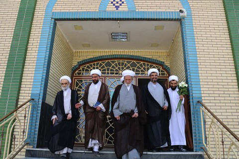 بازدید جمعی از شورای عالی حوزه علمیه خراسان از حوزه علمیه بیرجند و غبارروبی مزار شهدا