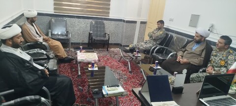 تصاویر/ دیدار فرماندهی  پدافند شهید کشاورزی  با مدیر مدرسه علمیه مولودکعبه شهرستان جاسک