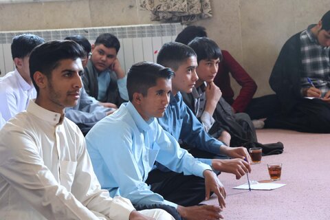 بازدید حجت الاسلام و المسلمین حق پناه از مدرسه علمیه زهان