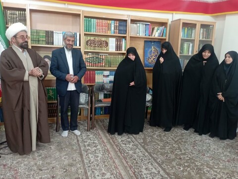 تصاویر/ تجلیل از اساتید حوزه علمیه خواهران شهرستان خرمدره