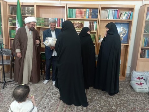 تصاویر/ تجلیل از اساتید حوزه علمیه خواهران شهرستان خرمدره