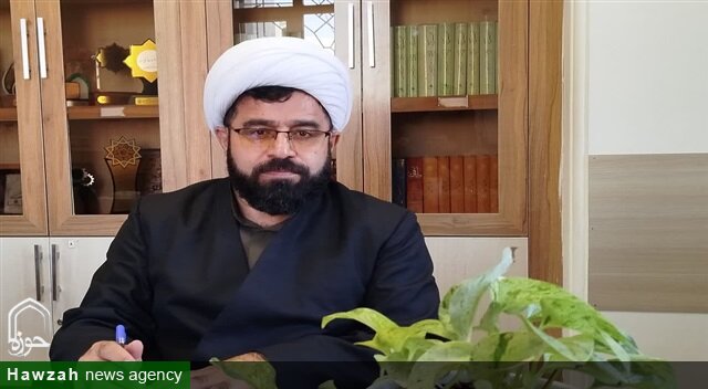 حوزه‌های علمیه با نوآوری و بصیرت، تمدن اسلامی را احیا می‌کنند