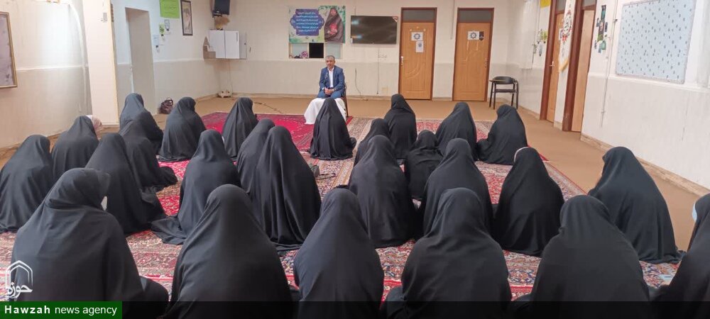 نشست بصیرتی بامحوریت «مذاکرات ایران و آمریکا» در مدرسه علمیه فاطمه الزهراء(س) اهواز