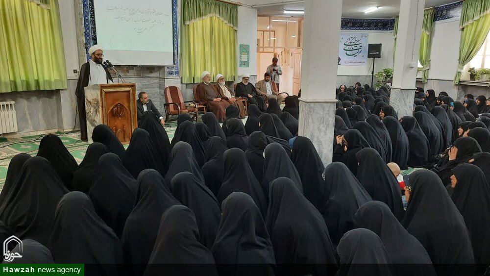 پیام رهبر انقلاب، نقشه راه تحول در حوزه‌های علمیه را رقم می‌زند