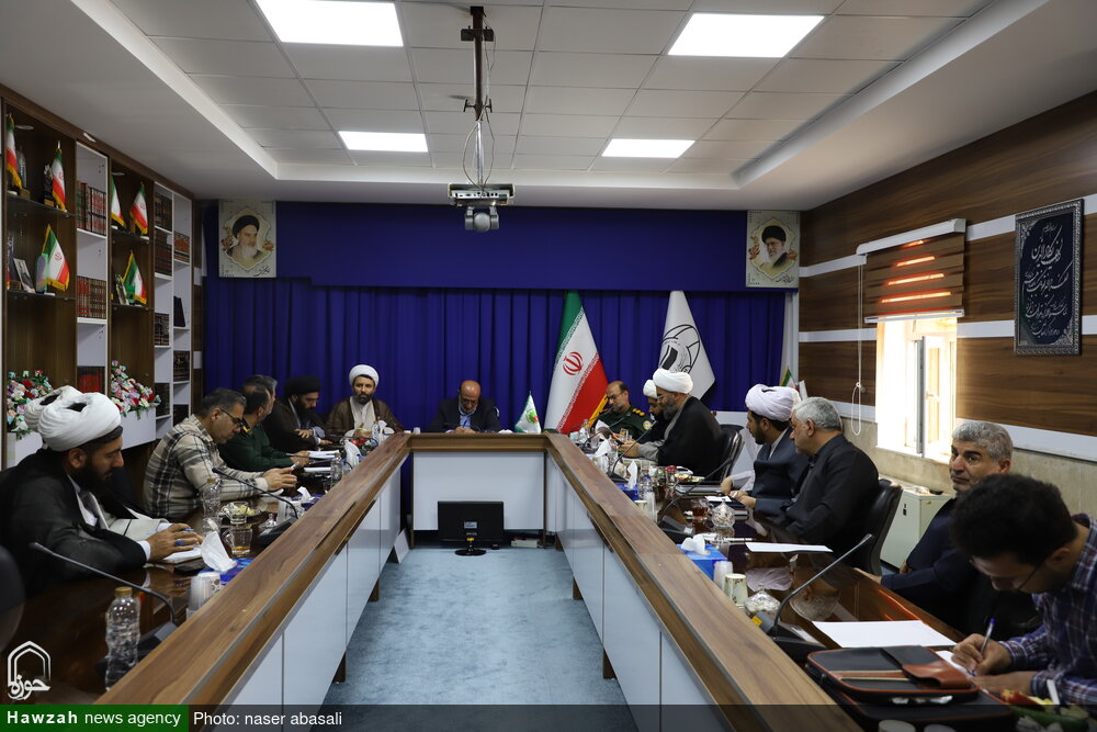 تصاویر/ اولین نشست هم اندیشی برگزاری کنگره شهدای روحانی  کردستان