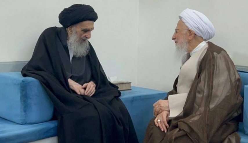 لقاء تاريخي بين العلامة آية الله جوادي الآملي والمرجع الديني آية الله السيد السيستاني