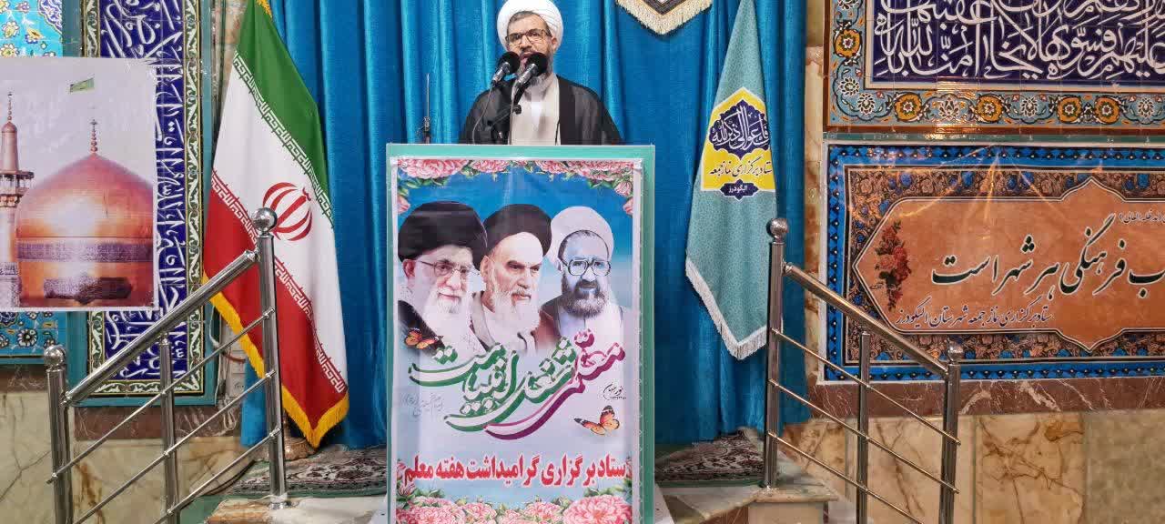 حوزه‌های علمیه پاسخگوی نیازهای روز جامعه هستند
